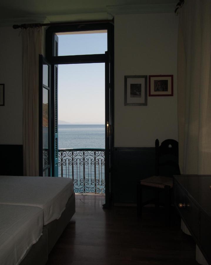 Hotel Aliki 시미 외부 사진